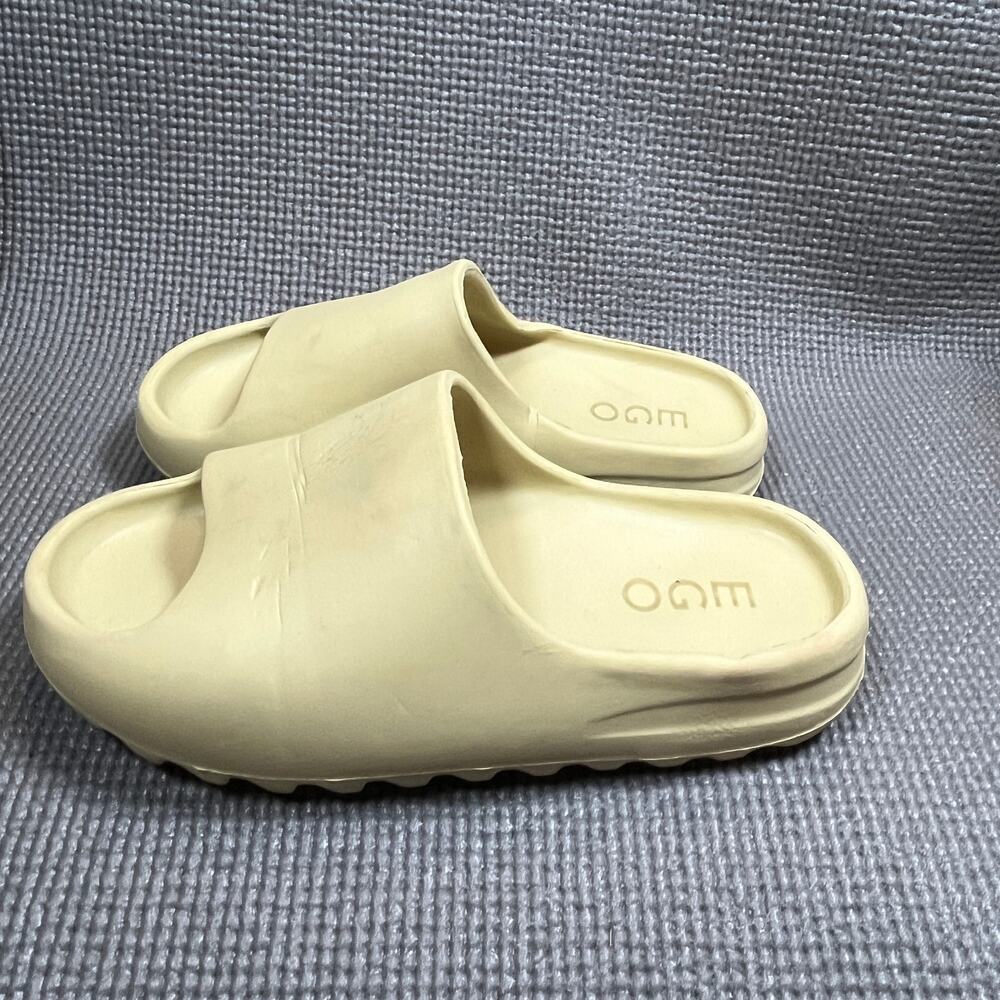 EGO Playoff Flat Slider Sandals Women Size 4 Ivory Rubber Slip On Casual Comfort